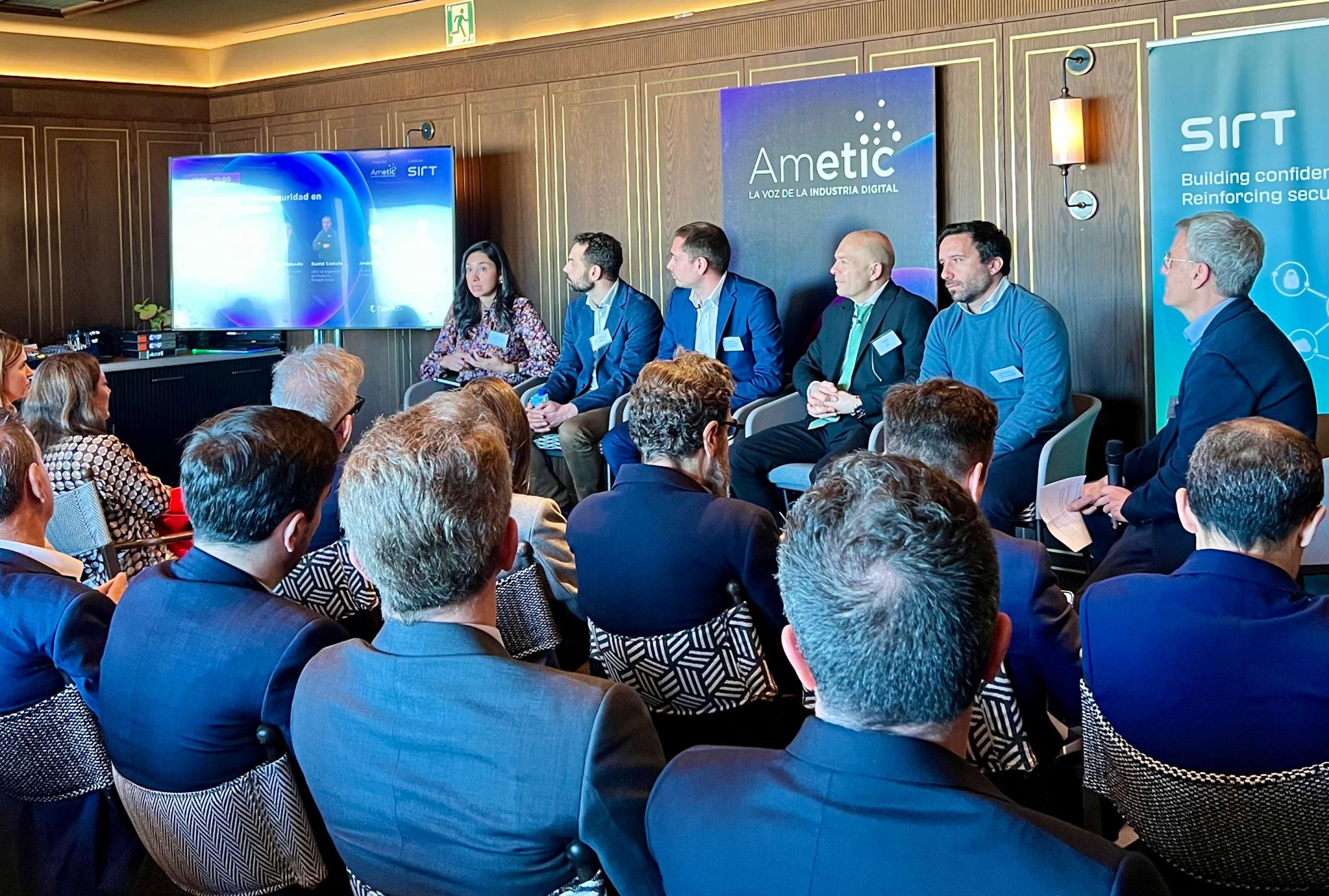 AMETIC celebra un Desayuno Tecnológico sobre ciberseguridad en sectores estratégicos 9 1773759574165 copia copia